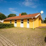 Strandblick - Dorf 1 05 * Priwall