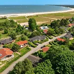 Strandblick - Dorf 1 05 * Priwall