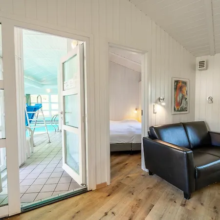 Strandblick - Dorf 1 05 *