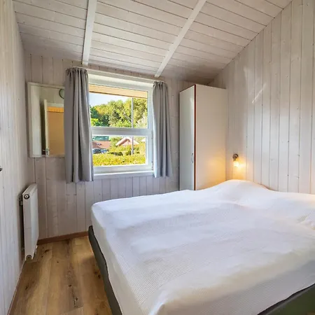 Strandblick - Dorf 1 05 Priwall