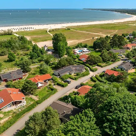 Strandblick - Dorf 1 05 * Priwall